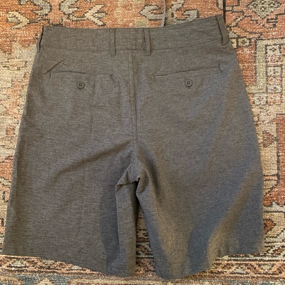 NWT hybrid swim shorts with 4 way stretch gray men’s size 30 or XS - Picture 6 of 8